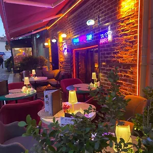 https://golden-arrow-old-city-hotel.istanbul-turkeyhotels.com